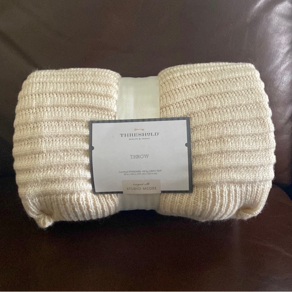 Studio McGee w Threshold cream rib knit blanket NWT